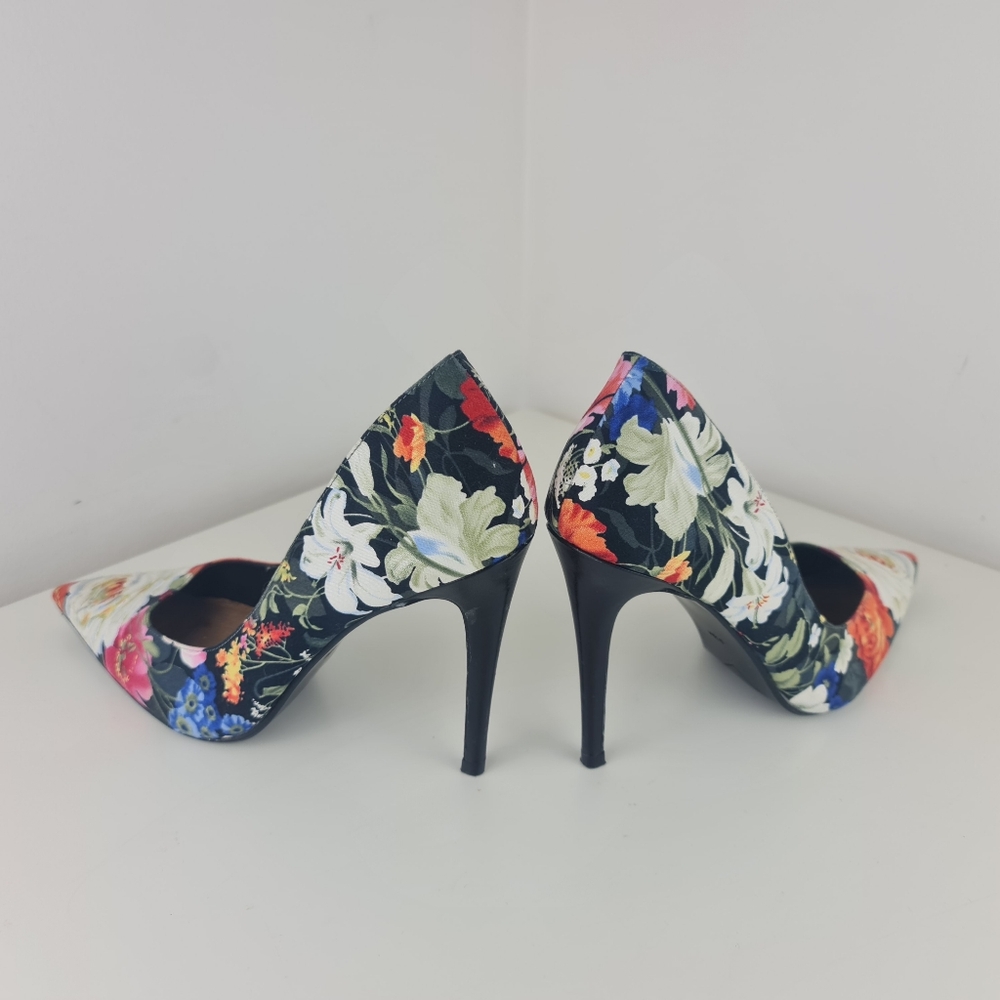 Halogen Floral Pointed Toe Stiletto Heels Size 9.5M Pumps - Picture 8 of 15